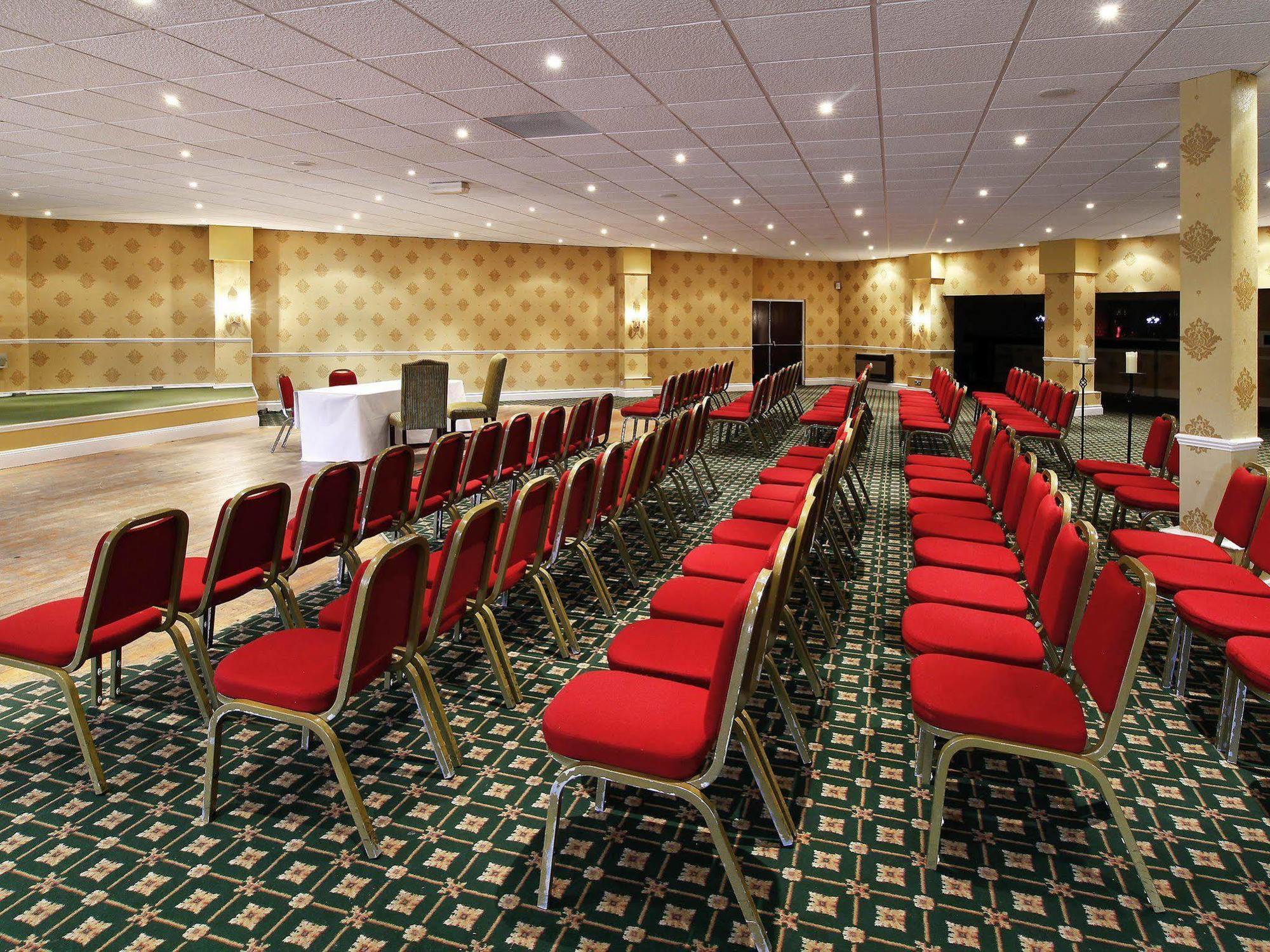 Stafford South Hatherton Hotel เพนคริดจ์ ภายนอก รูปภาพ